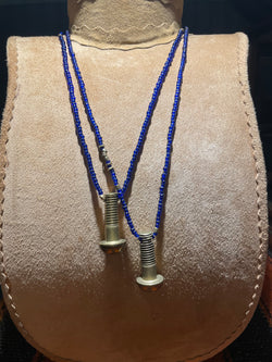 Vintage blue beaded screw necklace